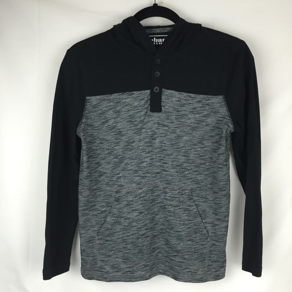 ✨3 for $18✨ Boys long sleeve sweatshirt urban pipeline Size M